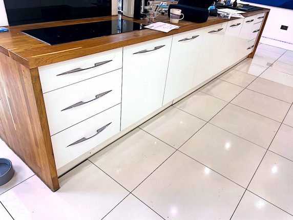 Marine Blue Meets White Sparkle (2)