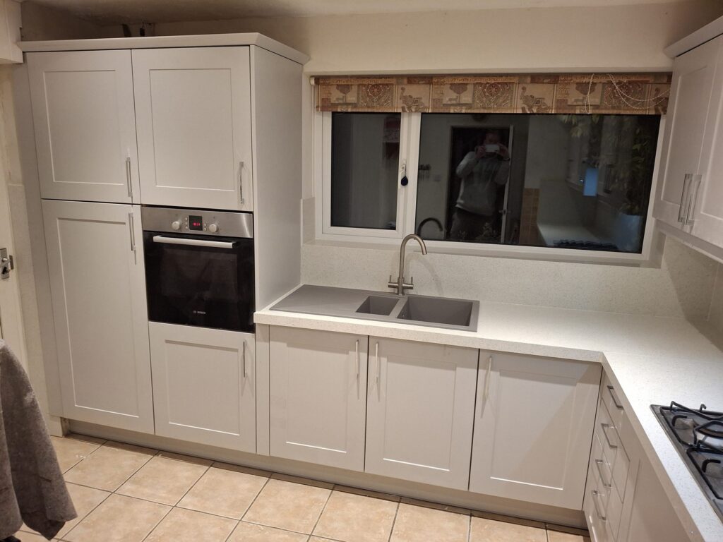 After – Taunton doors in Light Grey Matt – White Sparkle quartz overlay – Tunbridge Wells